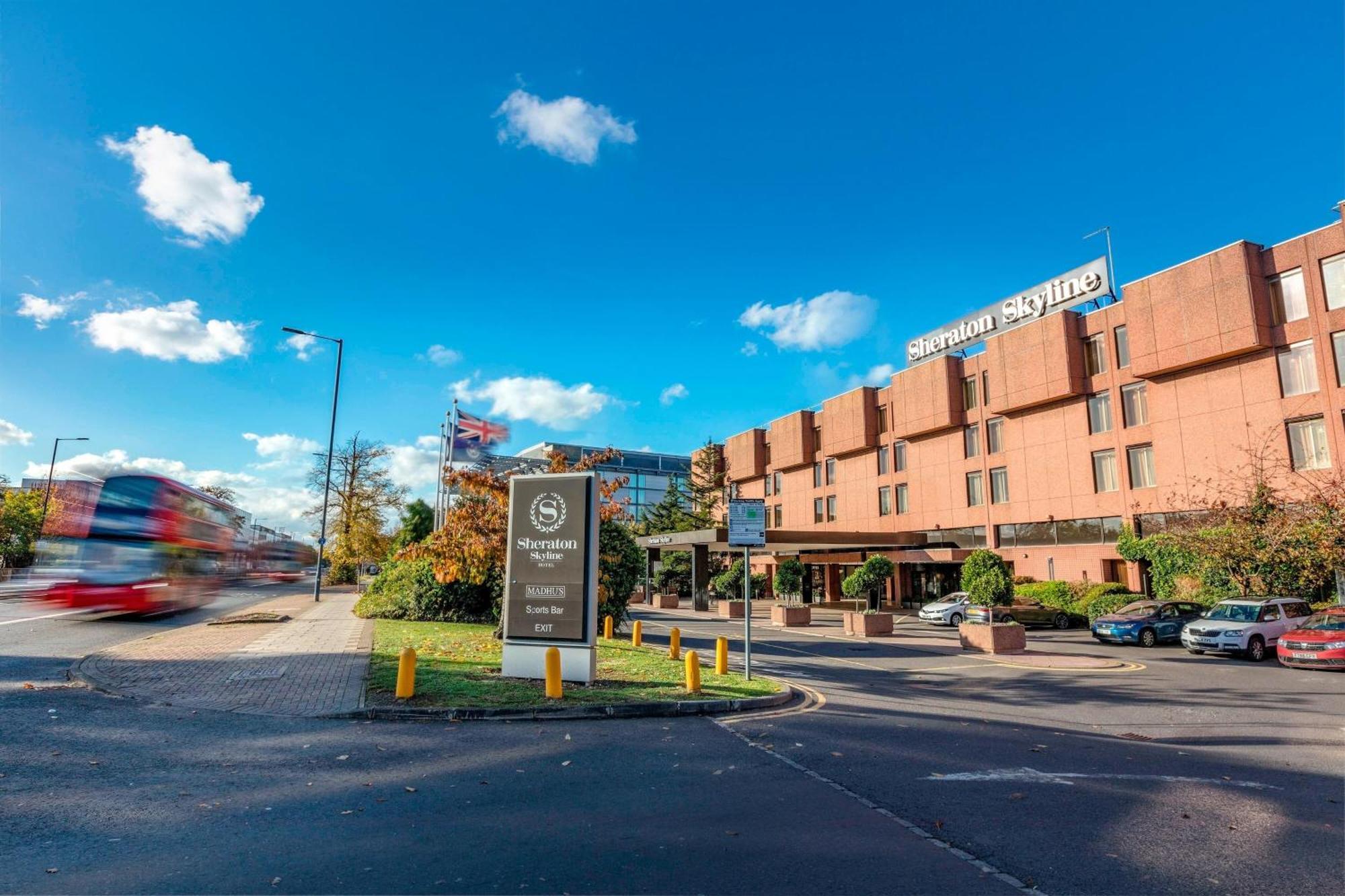Sheraton Skyline Hotel London Heathrow Hillingdon Exterior foto